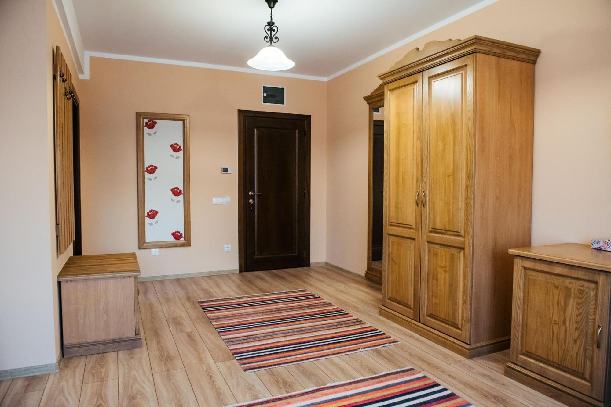 Rai Romanesc Sălişte Екстериор снимка